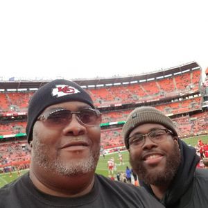 Meet your Posher, Robert